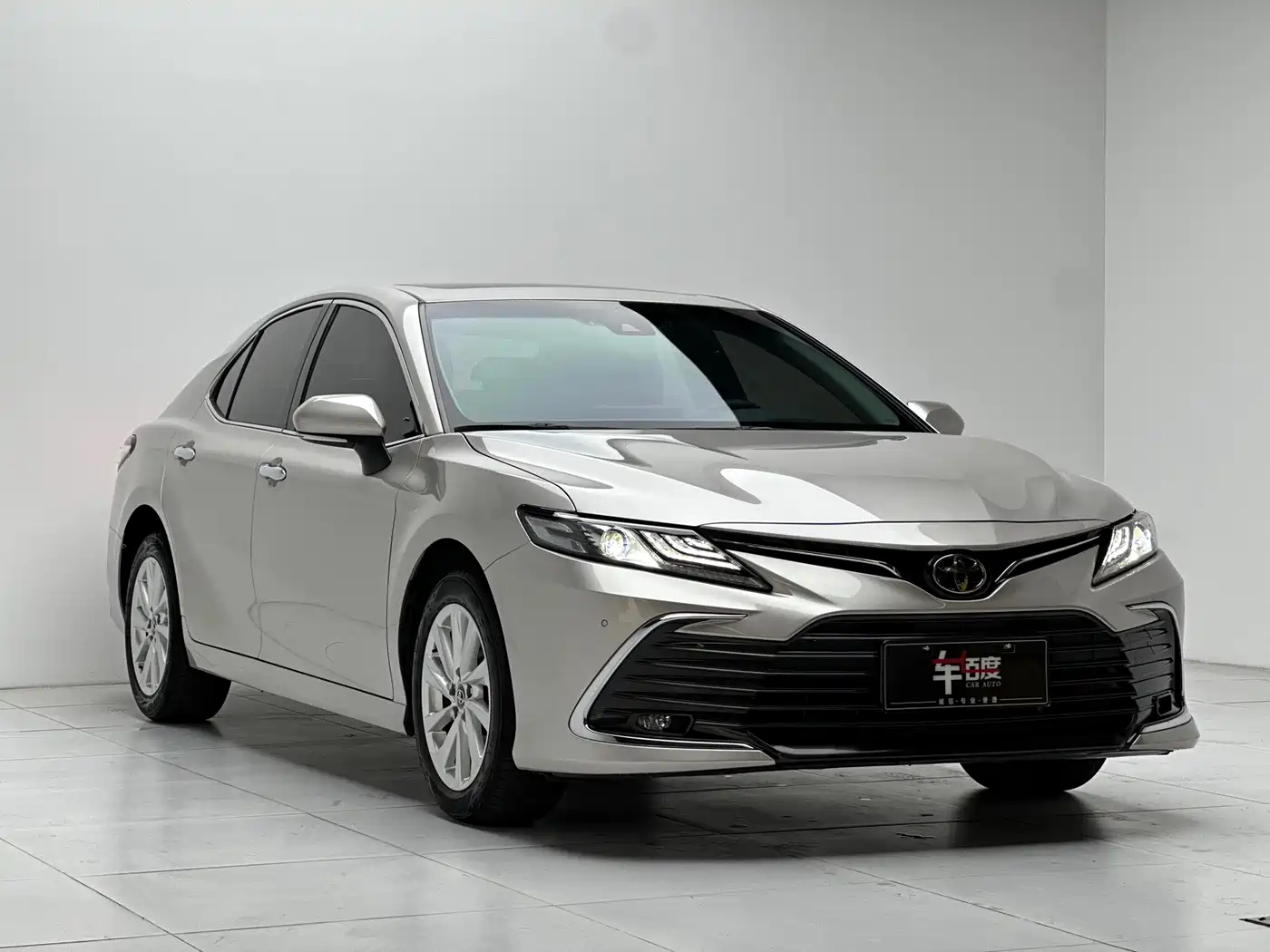 Toyota Camry 2021 2.0G Luxury Edition фото 3