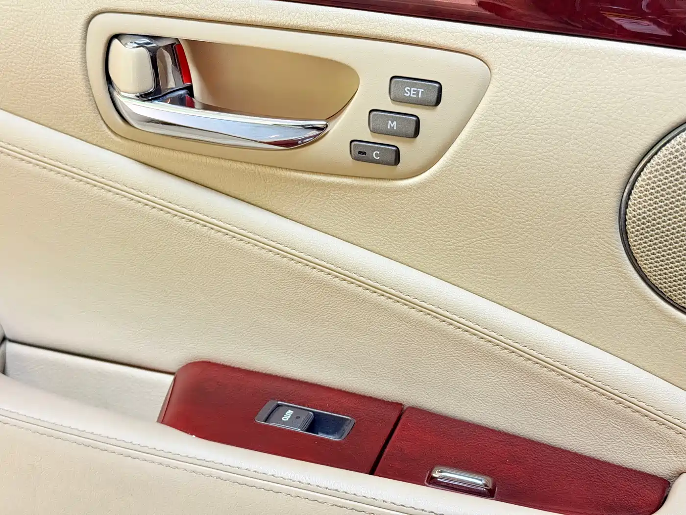 Lexus LS 2006 460L Premium Edition фото 19