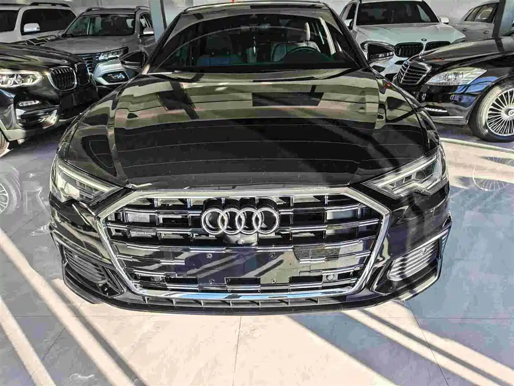 Audi A6L New Energy 2022 55 TFSI e quattro фото 2
