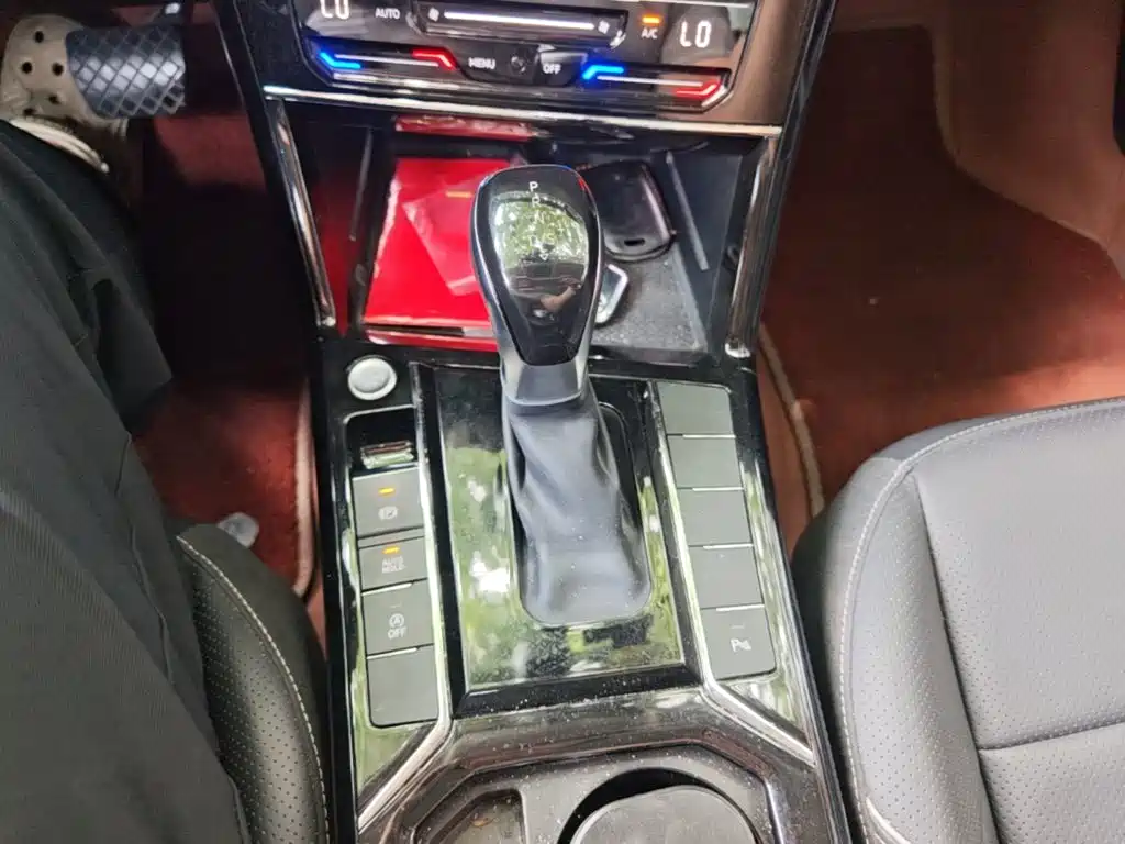 Photo 14 - Volkswagen Passat