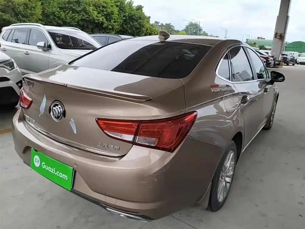 Buick Verano 2019 Sedan 20T Dual Clutch Leading фото 7