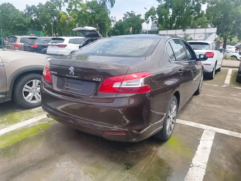 Peugeot 408 2014 1.8L Automatic Luxury Edition фото 7