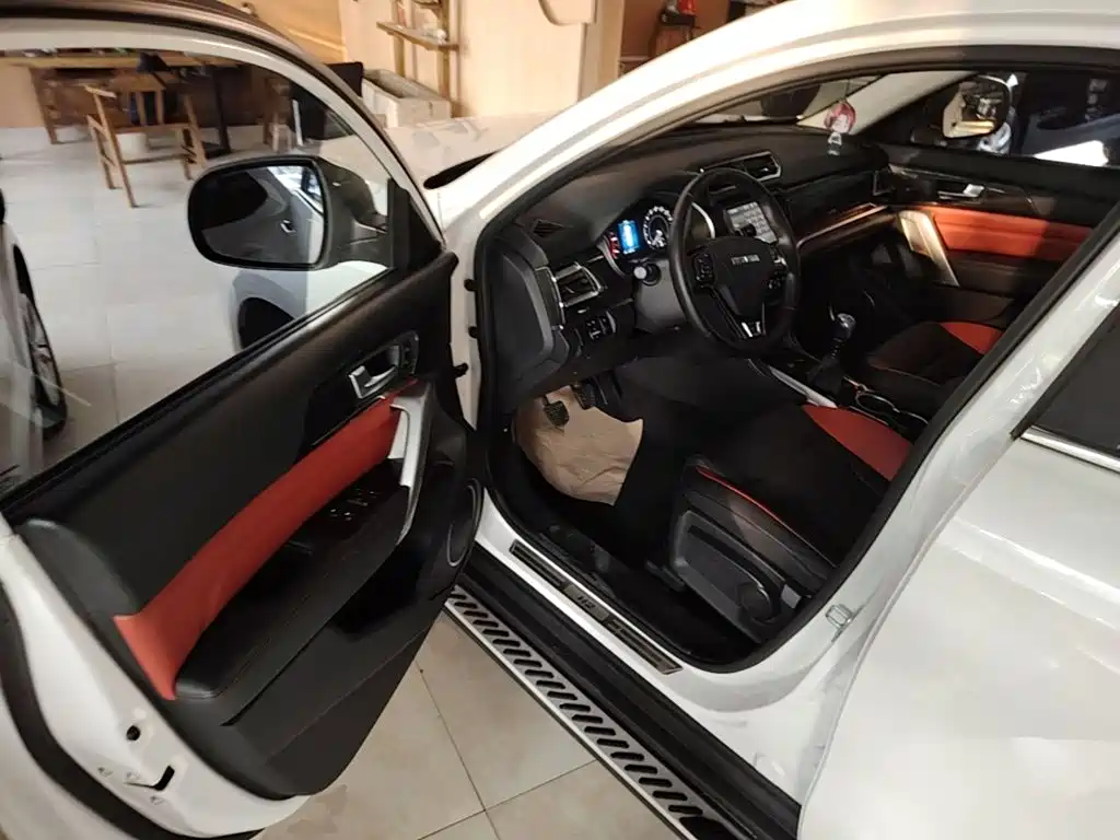 Photo 16 - Haval H2