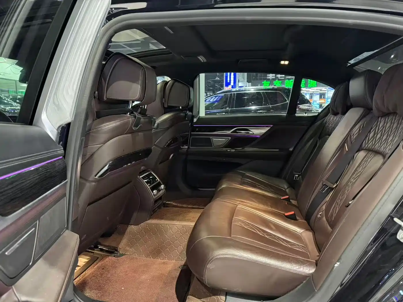 BMW 7 Series 2021 Model 730Li M Sport Package фото 7