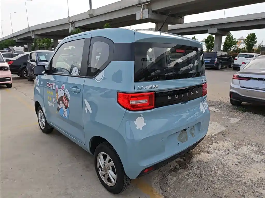 WULING AUTOMOBILE HONGGUANG MINIEV