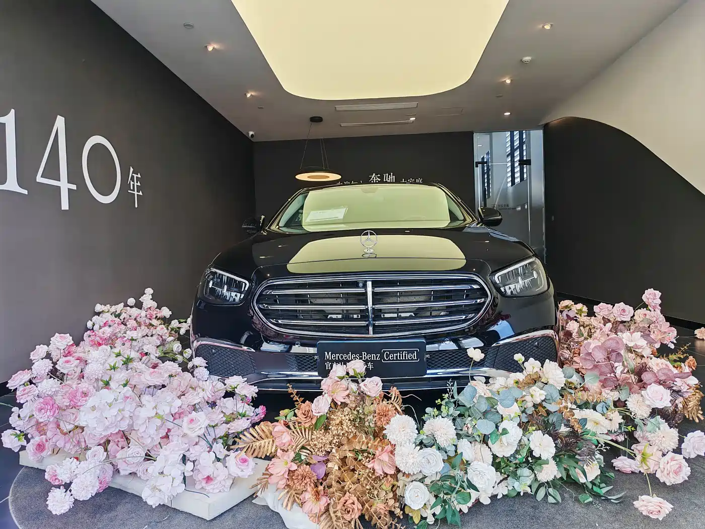 Mercedes-Benz E-Class 2023 Facelift E 300 L Luxury фото 2