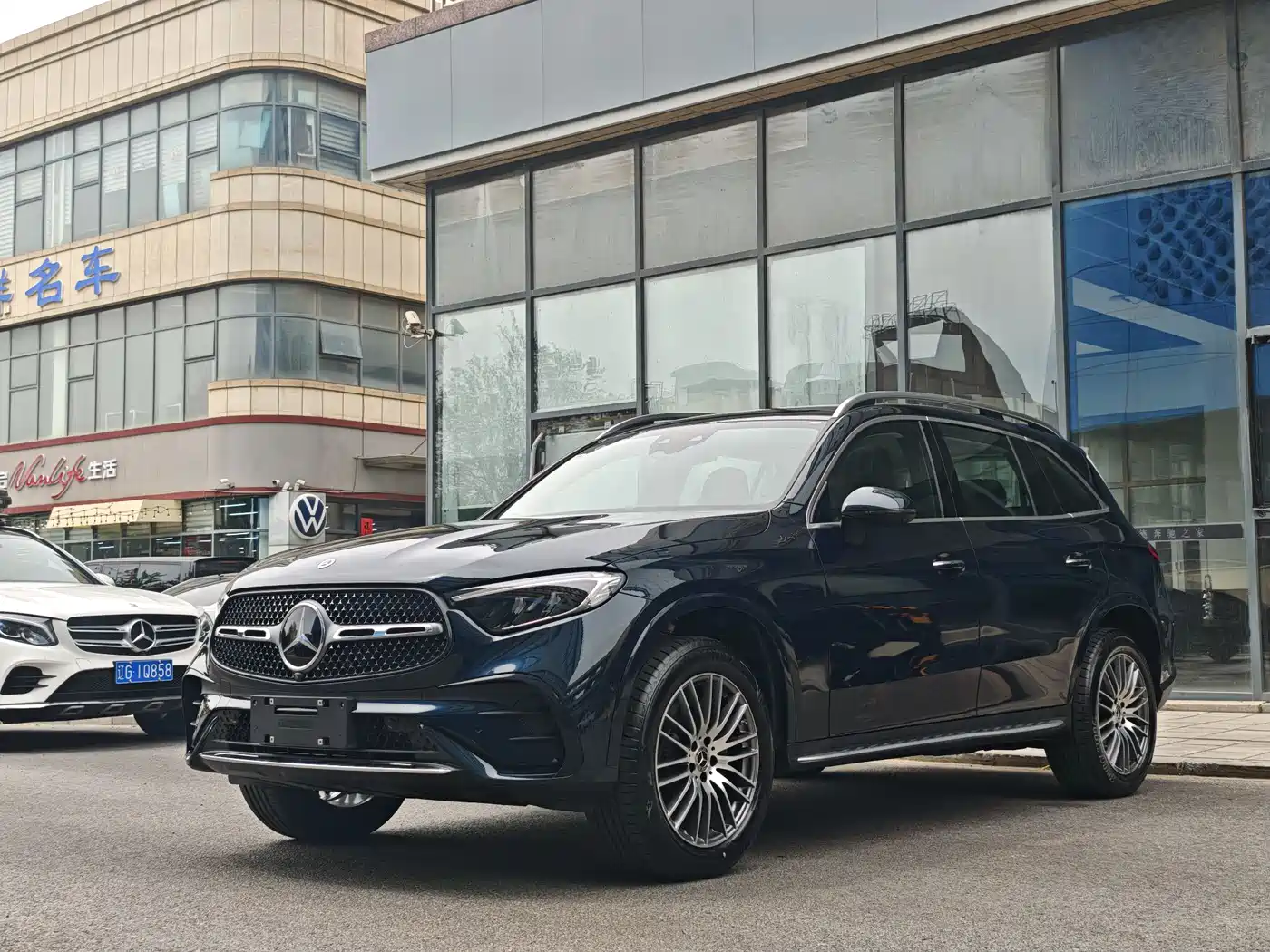 Mercedes-Benz GLC 2026 GLC 300 L 4MATIC Sport 7-Seater