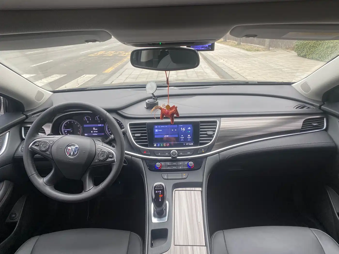 Buick LaCrosse 2022 552T Luxury фото 6