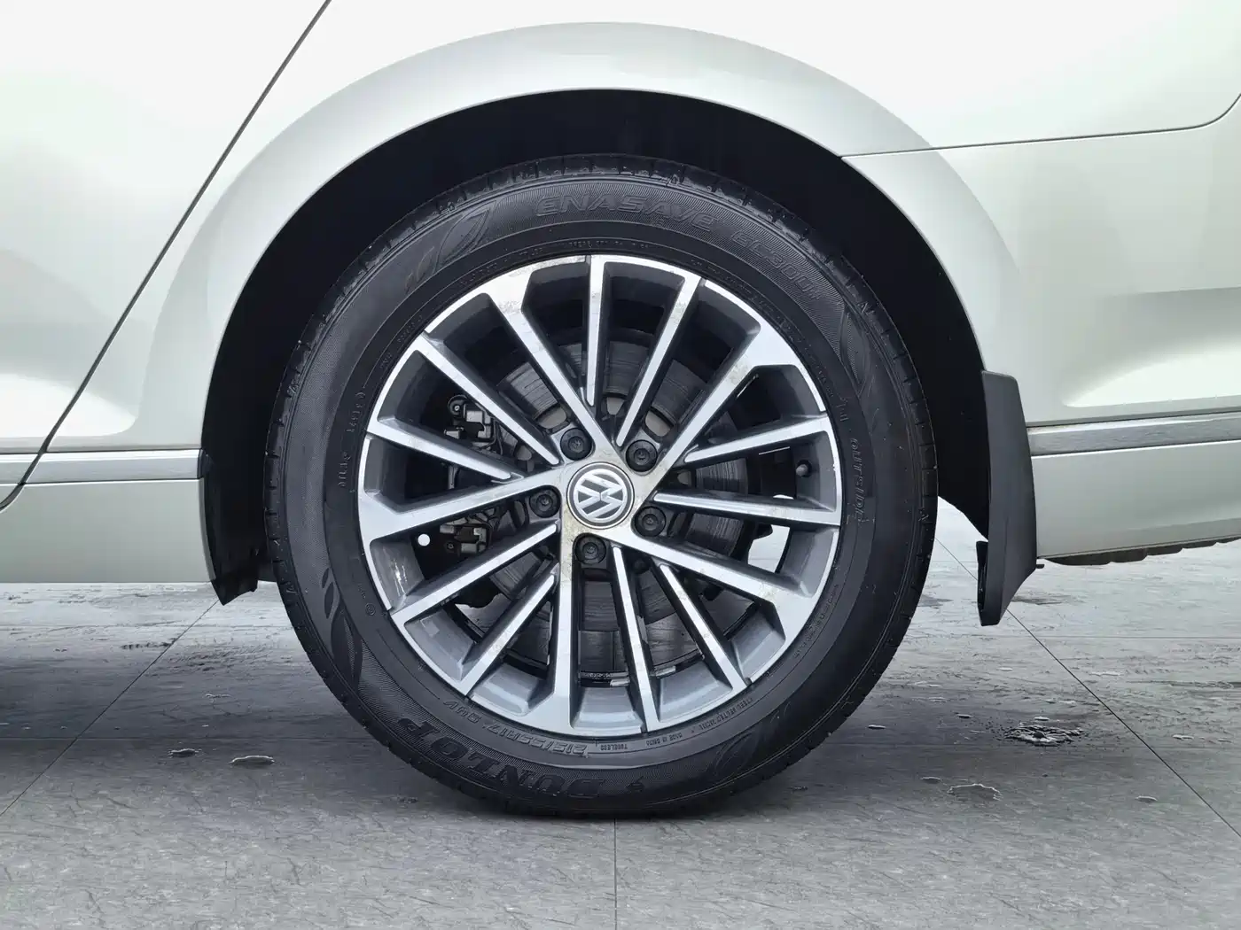 Volkswagen Magotan 2020 330TSI DSG Luxury фото 12