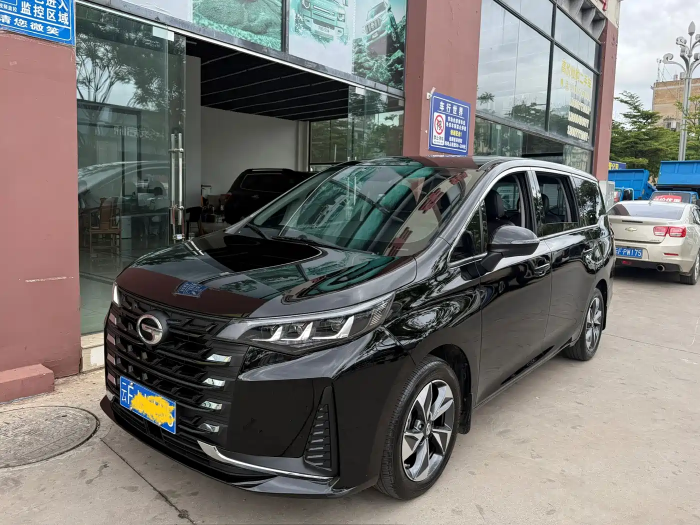 GAC Trumpchi Trumpchi M6 2025 2023 PRO 270T DCT Luxury Edition