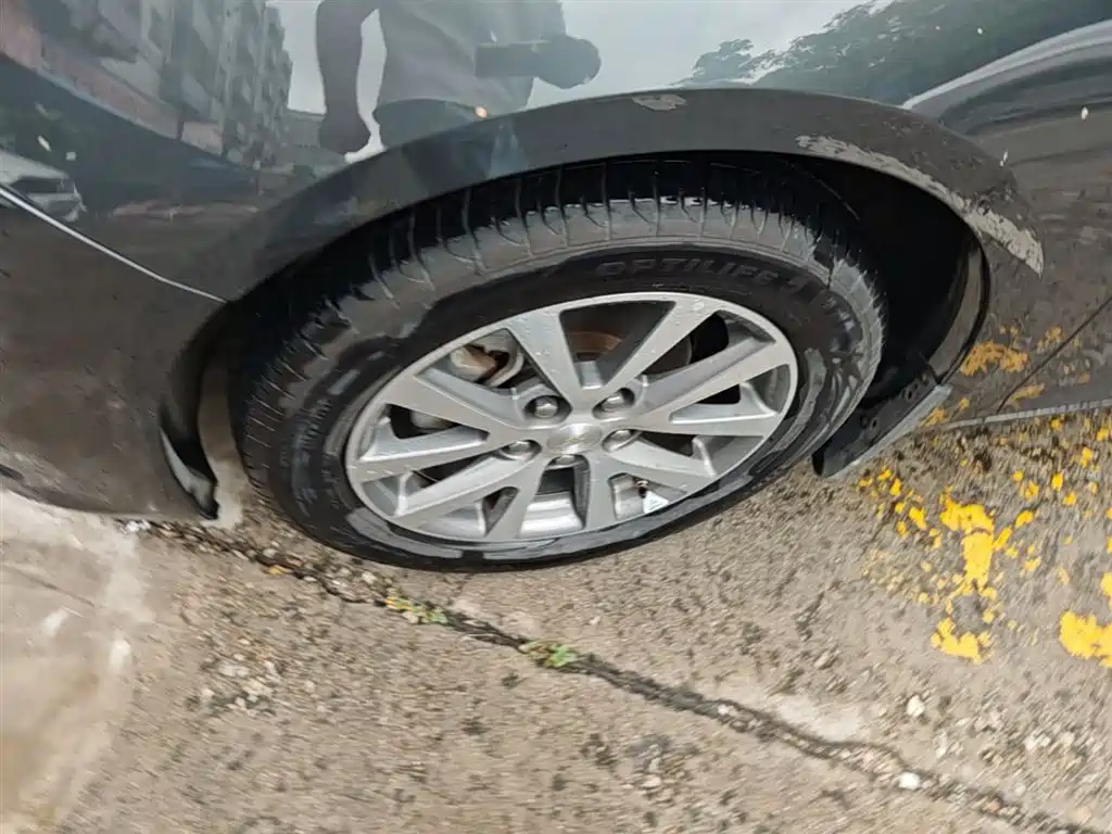 Chevrolet Malibu 2016 2.0L Automatic Luxury фото 23
