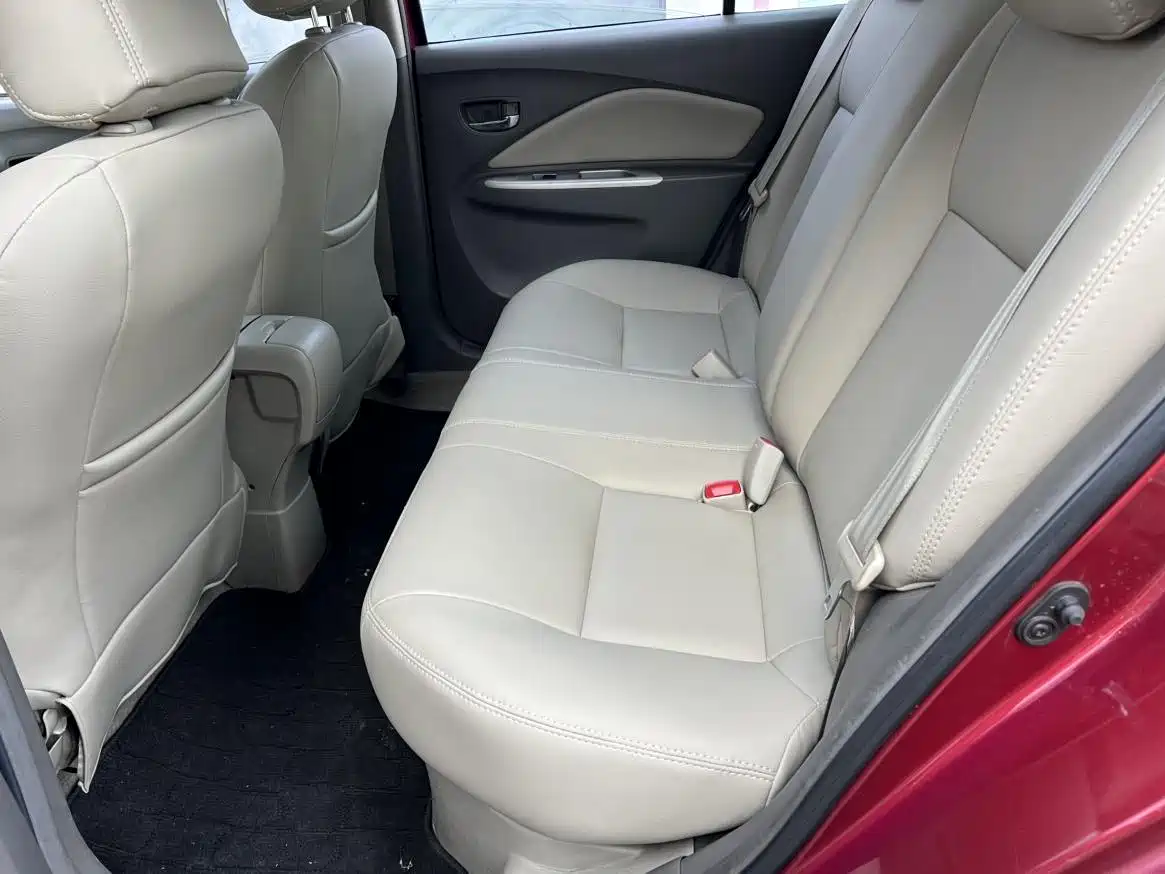 Toyota Vios 2010 Model 1.6L GL-i AT фото 10
