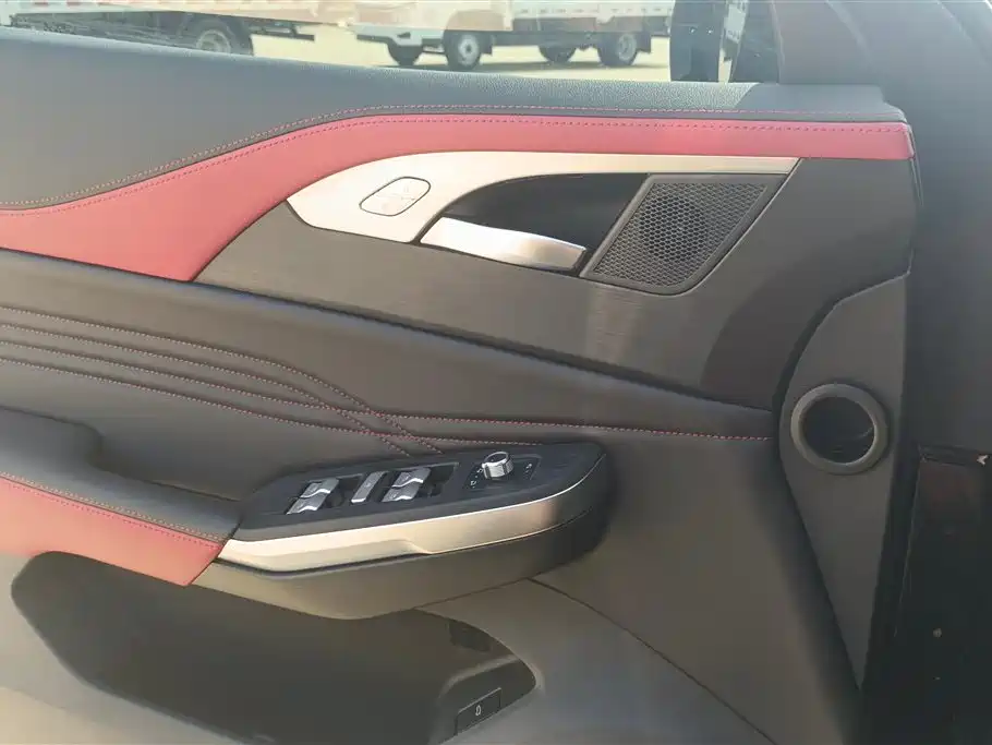 WEI PAI WEI BRAND VV5