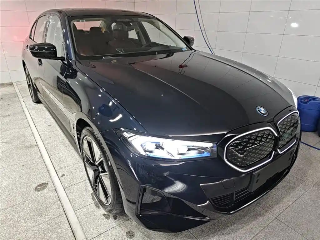 BMW i3 2025 eDrive 40 L Shadow Night Package фото 4