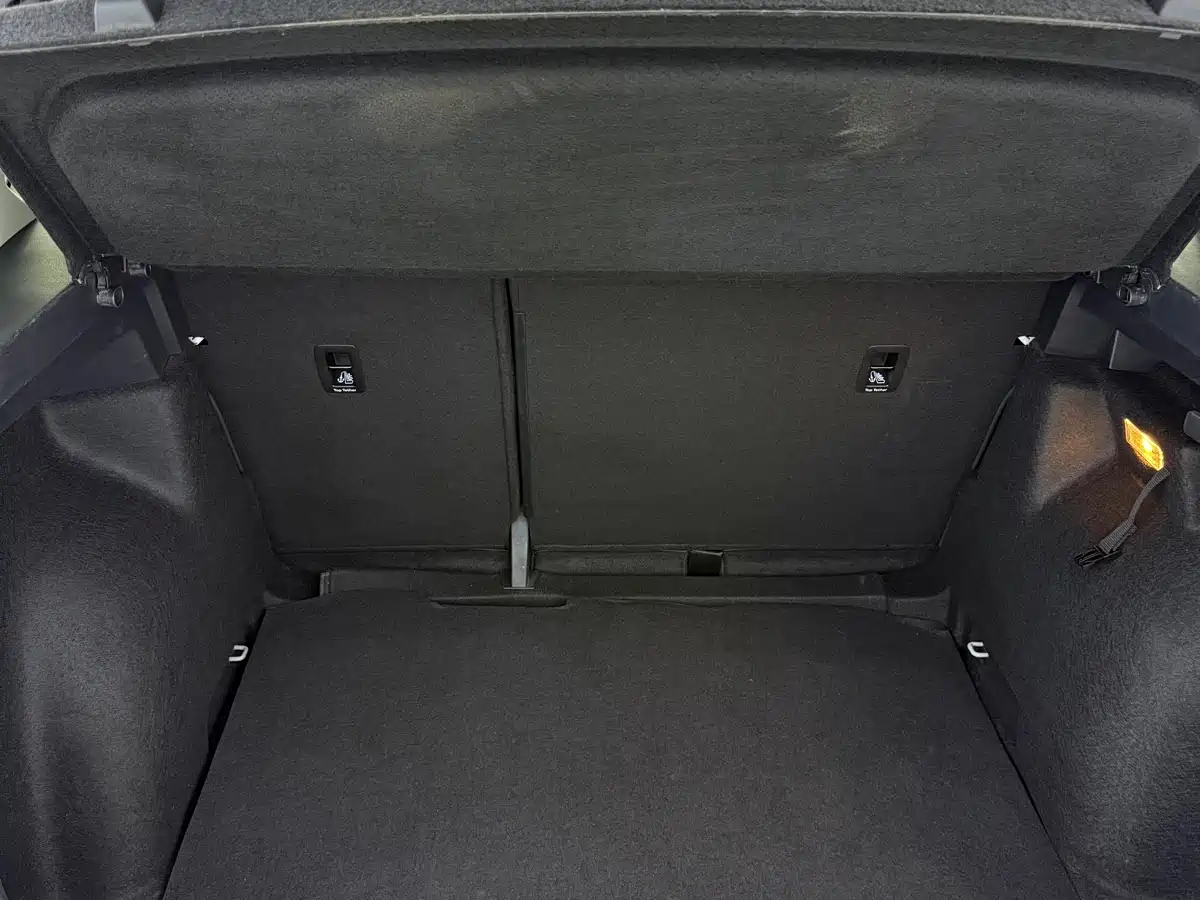 Volkswagen Tharu 2022 280TSI FWD Luxury Edition фото 18
