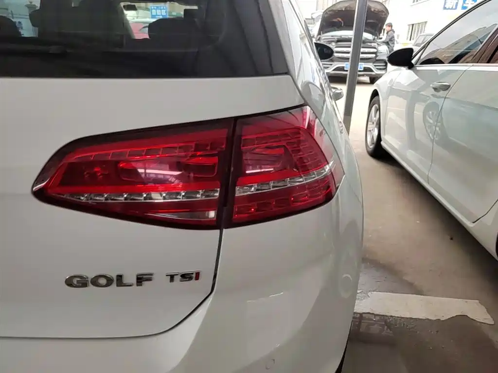 Volkswagen Golf 2015 1.4TSI Automatic Flagship фото 8