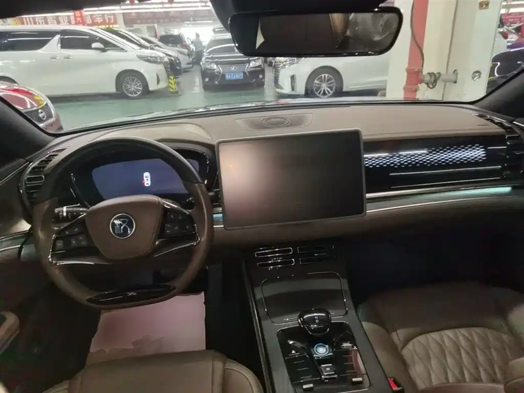 BYD Han 2022 DM-i 121KM Premium Edition фото 10