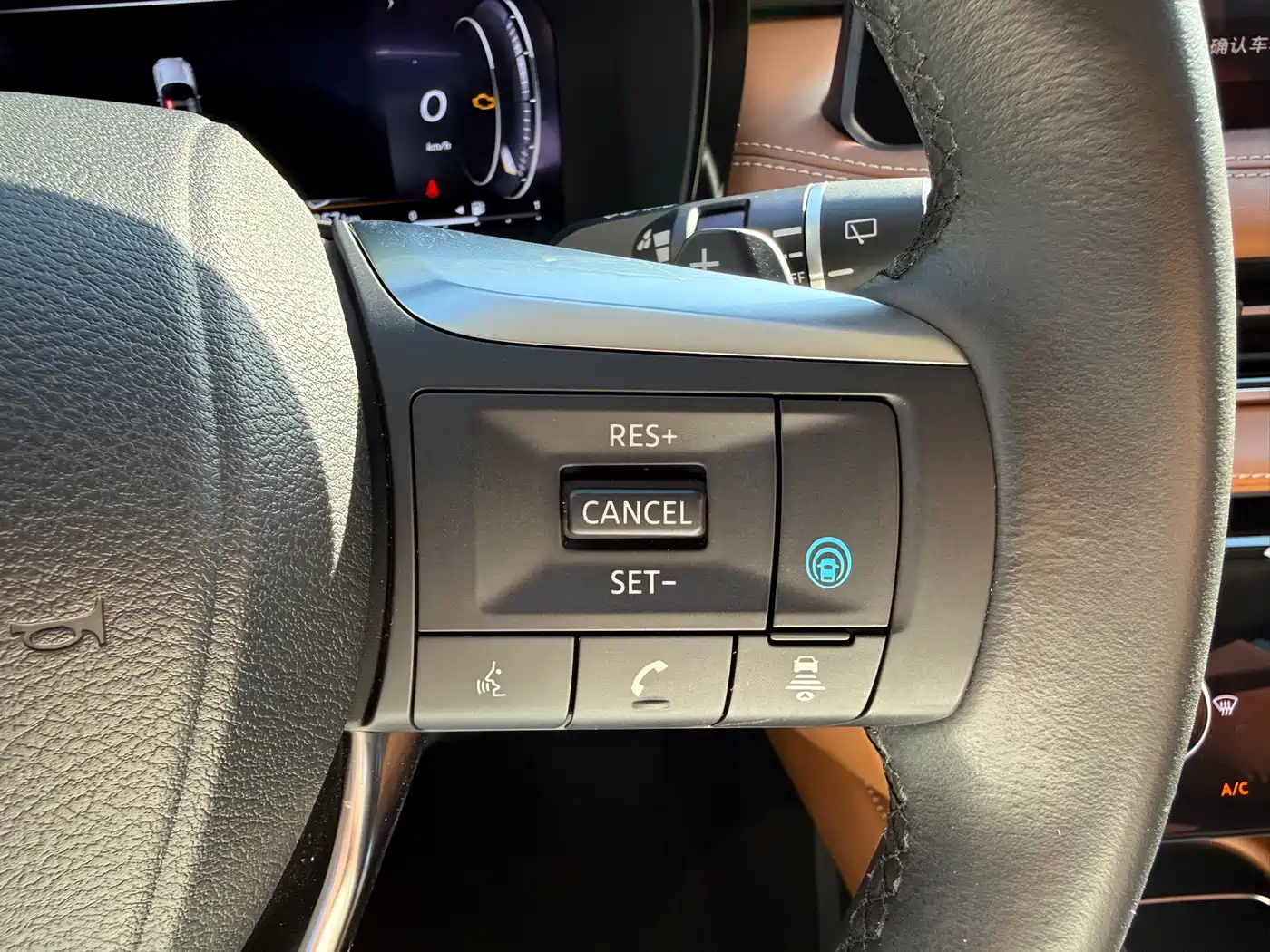Infiniti QX60 2024 2.0T AWD Premium Edition фото 39