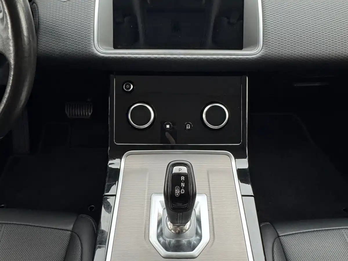Land Rover Range Rover Evoque 2020 249PS Youth Edition фото 11