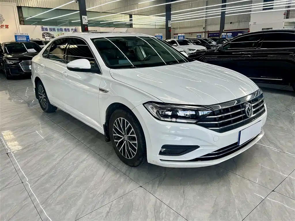 Volkswagen Sagitar 2019 200TSI DSG Comfort Edition China VI фото 3