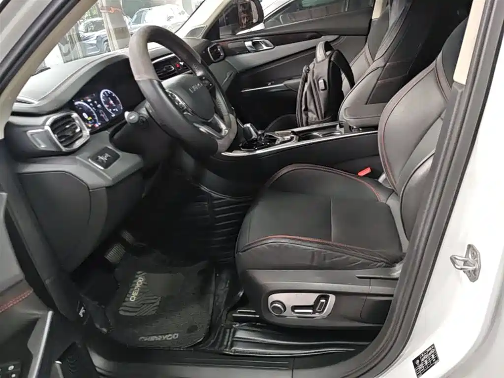 Lynk & Co 01 2017 2.0T AWD Pro фото 15