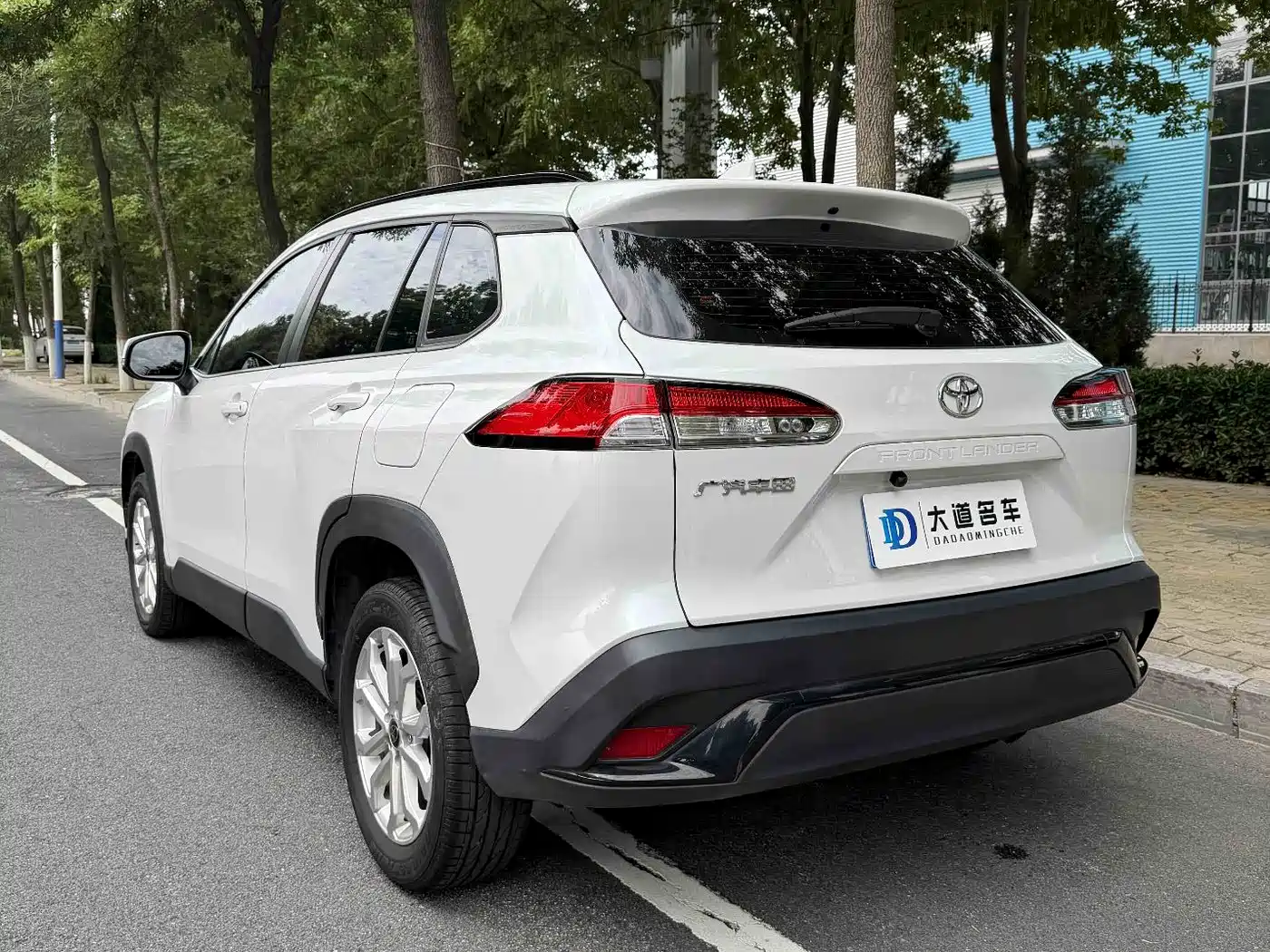 Toyota Frontlander 2023 2.0L CVT Elite Edition фото 5
