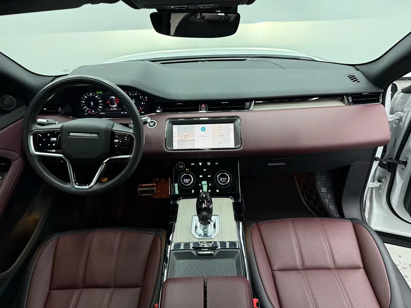 Land Rover Range Rover Evoque 2021 Range Rover Evoque L 249PS R-Dynamic S Performance Edition фото 13