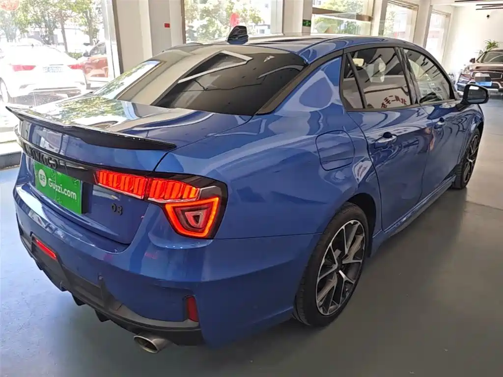 Lynk & Co 03 2020 1.5TD DCT Power Pro Edition фото 7