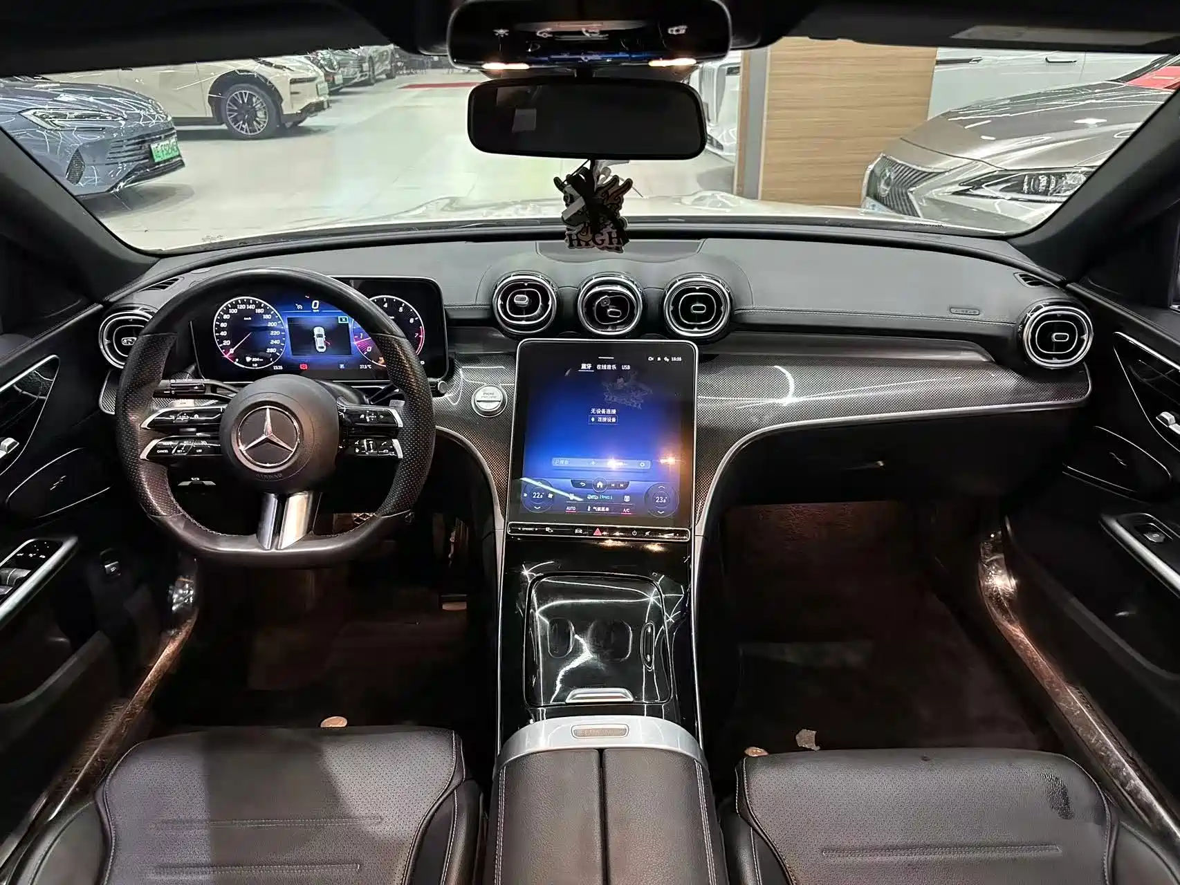 Фото 9 - Mercedes-Benz C-Class