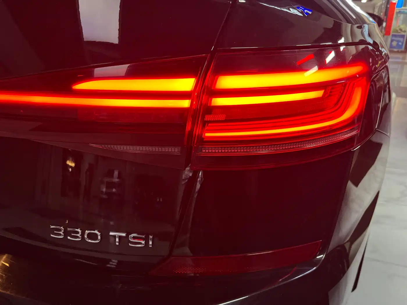 Volkswagen Passat 2022 330TSI Elite Edition фото 30