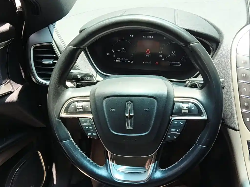 Lincoln Nautilus (Import) 2019 2019 2.0T 2WD Premium Edition China VI