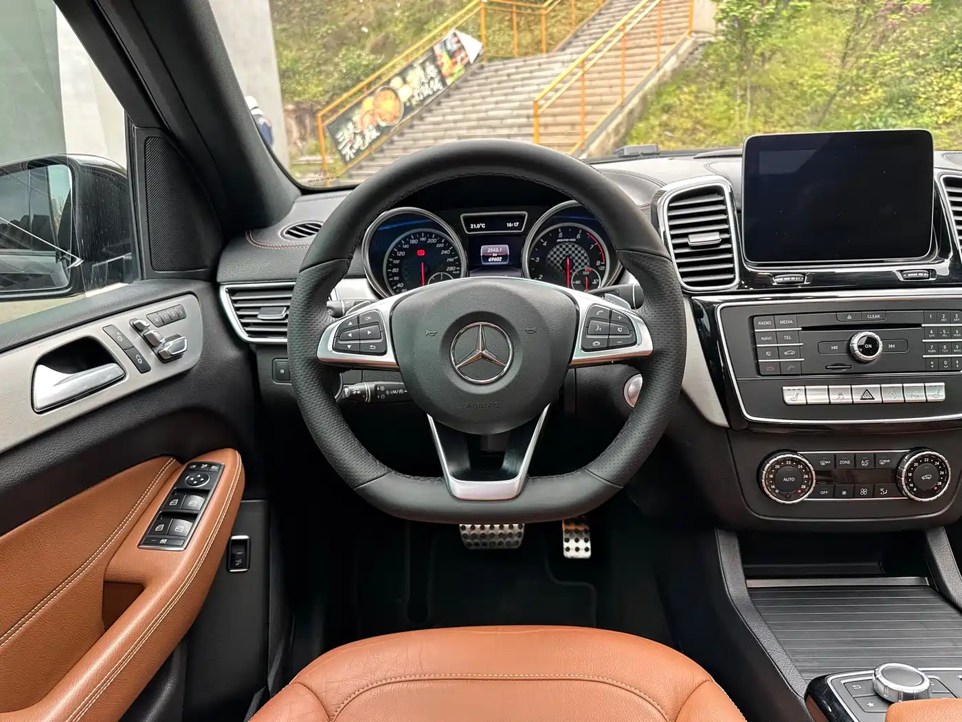 Mercedes-Benz GLE AMG 2017 AMG GLE 43 4MATIC фото 15