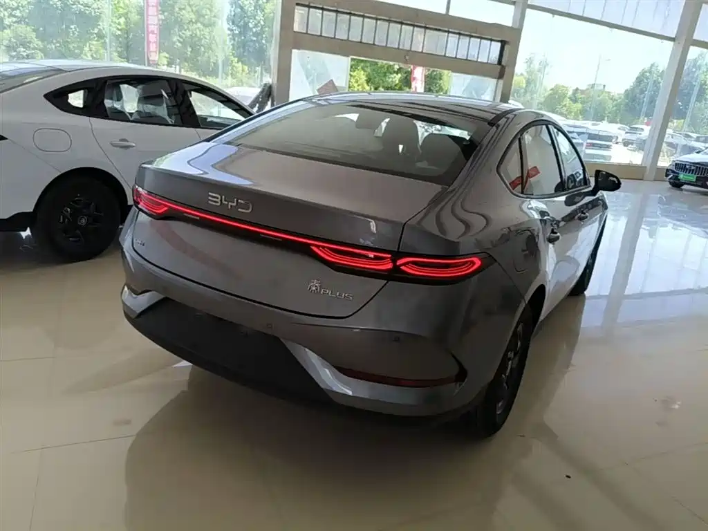 BYD Qin PLUS 2026 DM-i Smart Edition 128KM Progressive фото 7