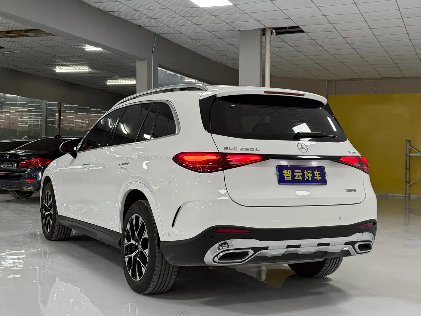 Mercedes-Benz GLC 2024 GLC 260 L 4MATIC Luxury 5-seater фото 7