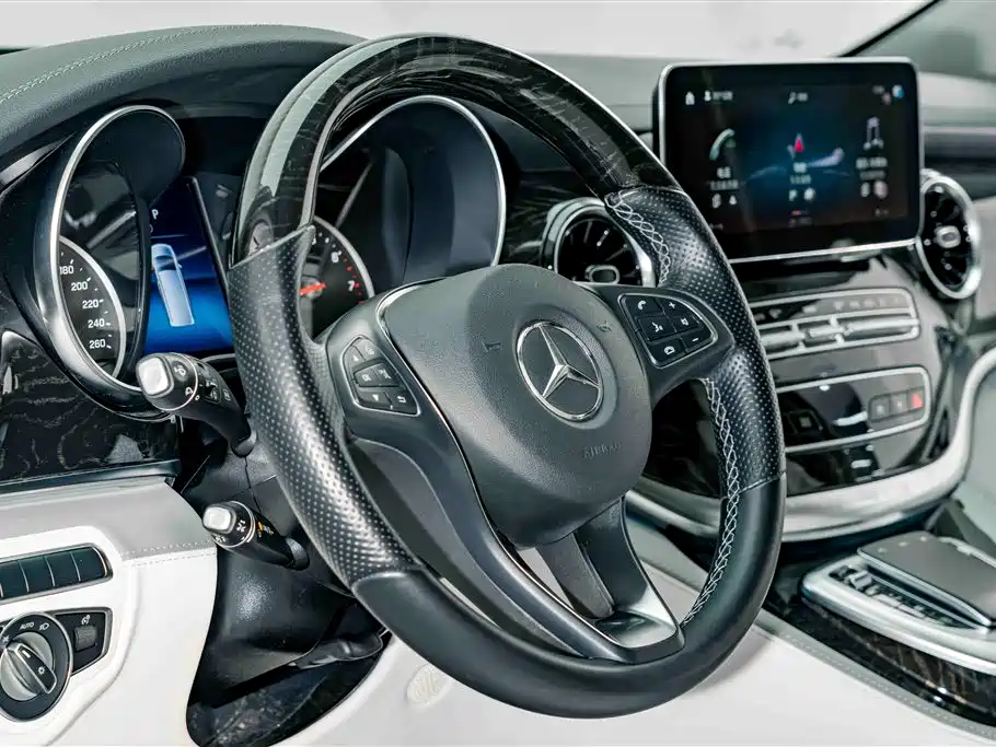Mercedes-Benz V-Class 2022 V 260 L Long Wheelbase Prestige Edition фото 9