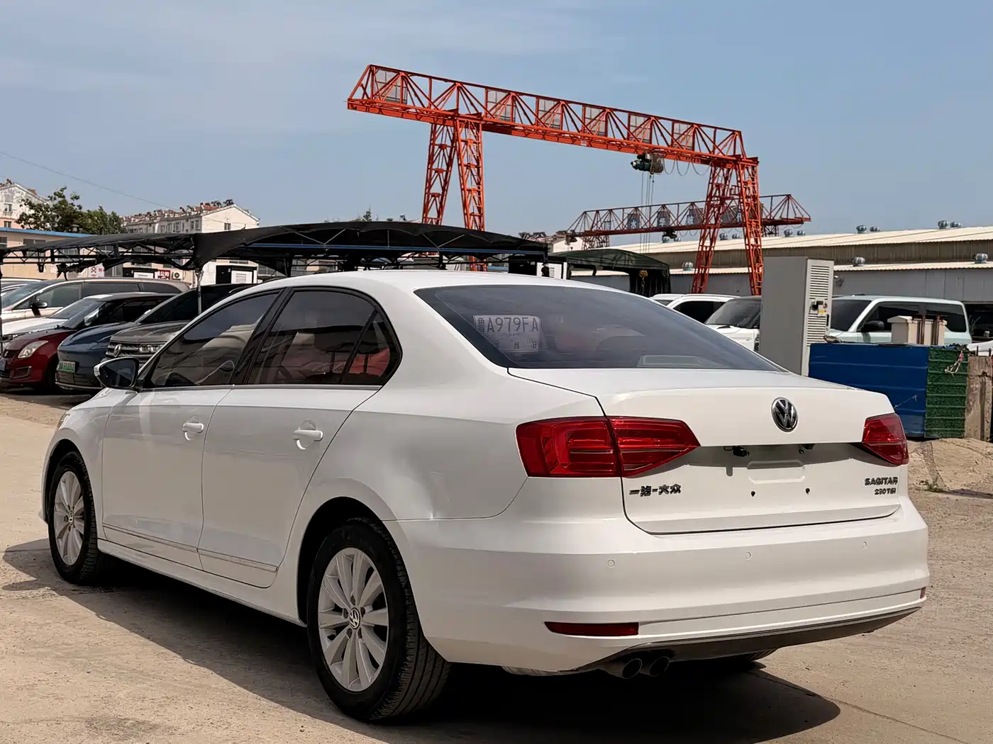 Volkswagen Sagitar 2016 230TSI 25th Anniversary Edition фото 4