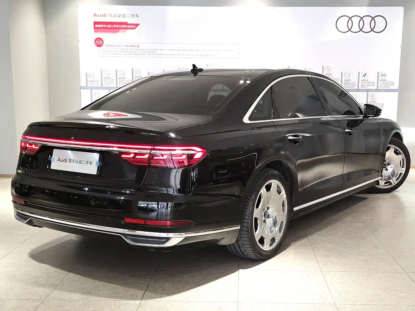 Audi A8 2021 A8L 55 TFSI quattro Luxury фото 4