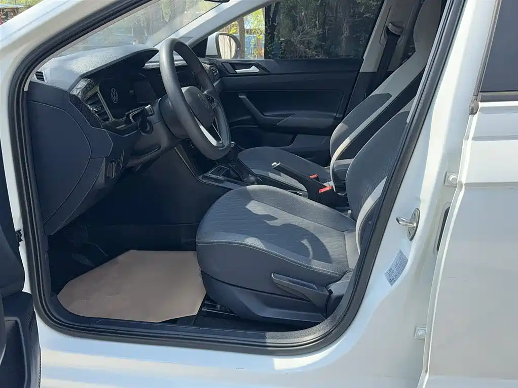 Volkswagen Lavida 2023 Xinrui 1.5L Auto Xinyi Edition фото 15
