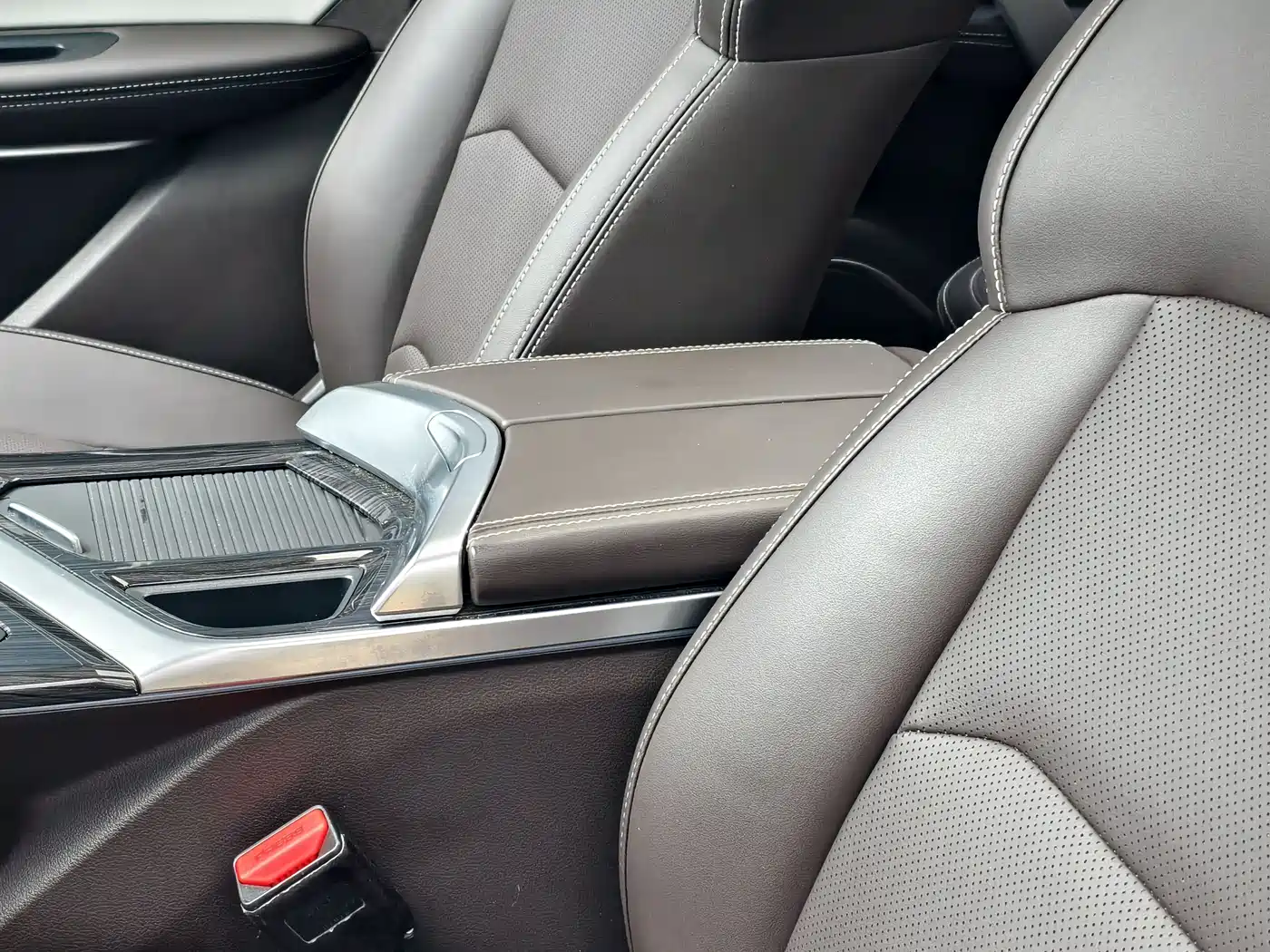 GEELY AUTOMOBILE JIAJIE