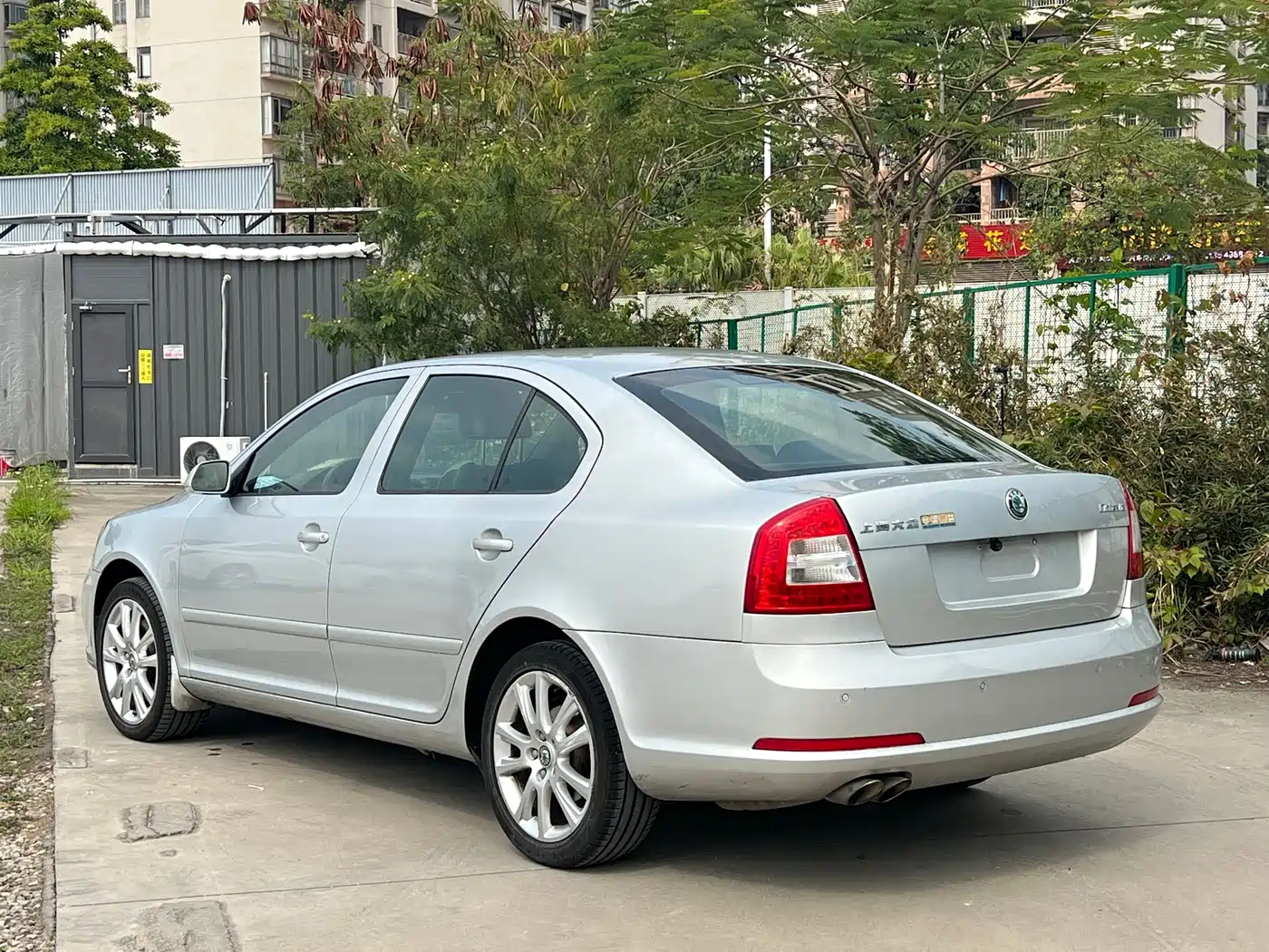 Škoda Octavia 2010 2.0TSI RS фото 4