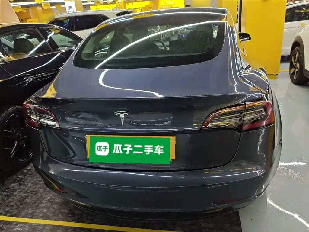 TESLA MODEL 3 (IMPORTED)