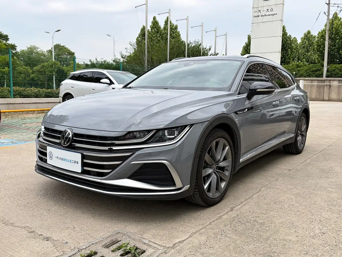 Volkswagen FAW-Volkswagen CC 2025 Shooting Brake 380TSI Hunter Heart Shared Edition фото 2
