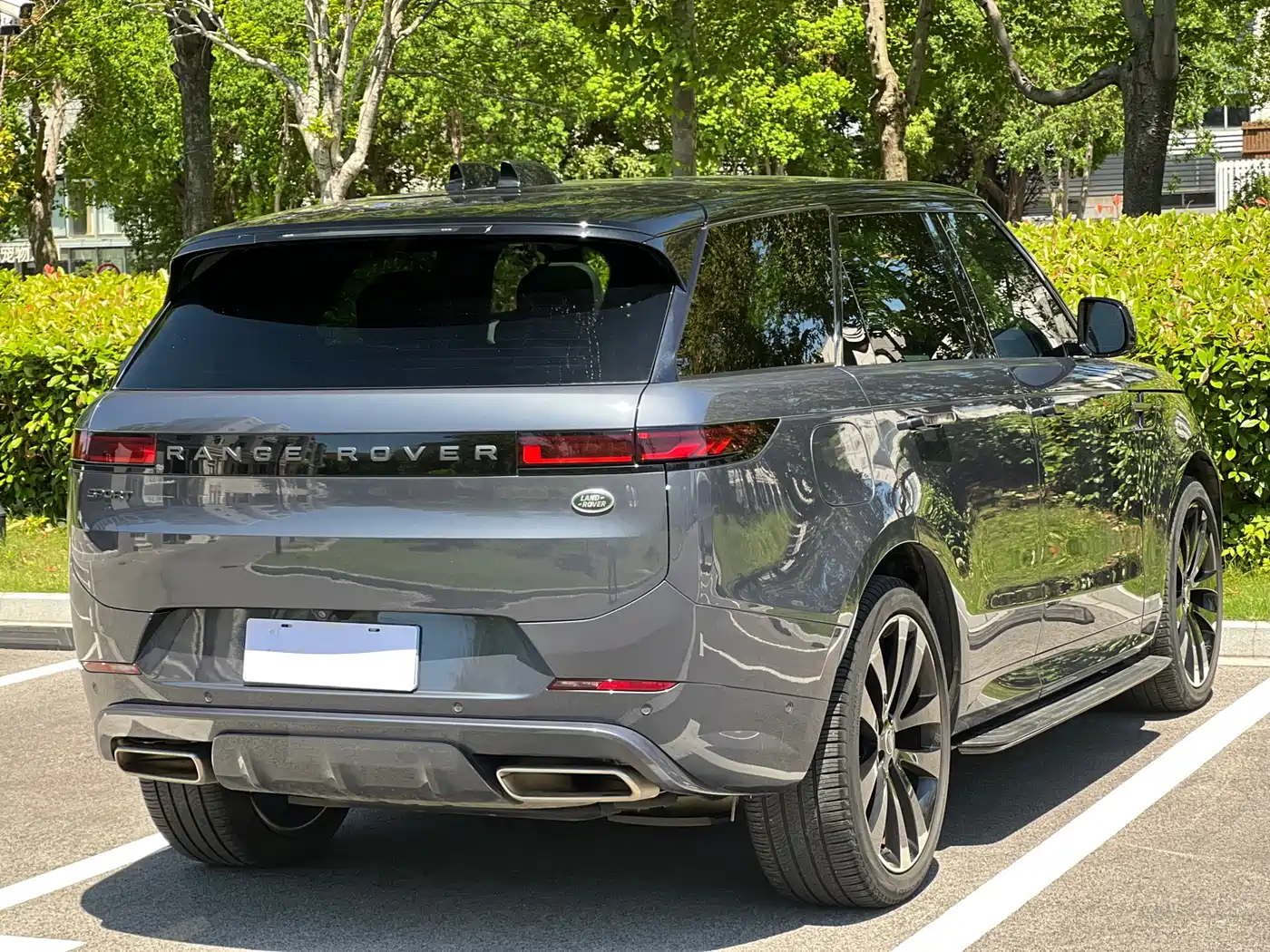 Land Rover Range Rover Sport 2023 400PS Launch Edition фото 6