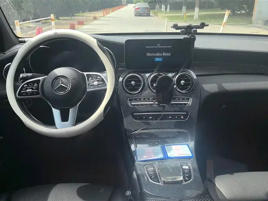 Mercedes-Benz GLC Coupe 2022 GLC 260 4MATIC Coupe SUV фото 12
