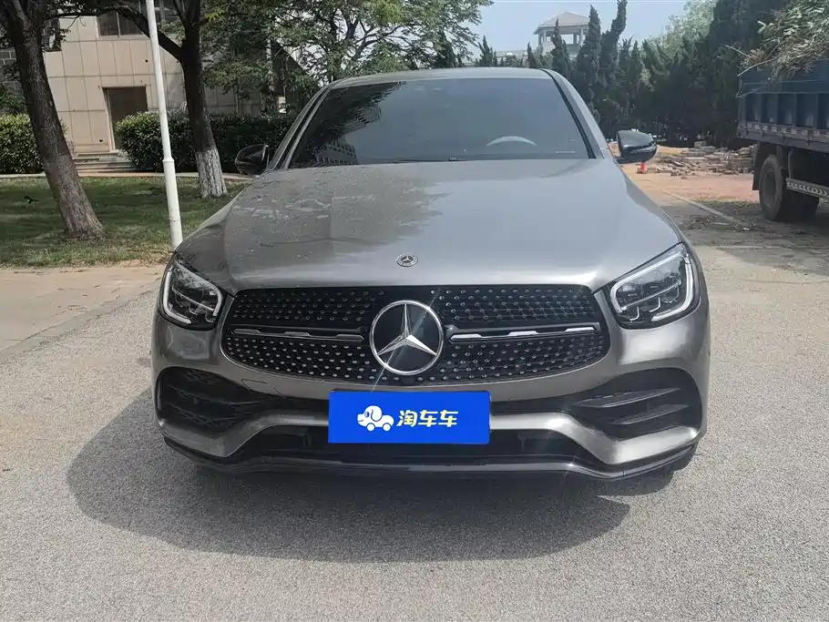 Mercedes-Benz GLC Coupe 2022 GLC 260 4MATIC Coupe SUV фото 2