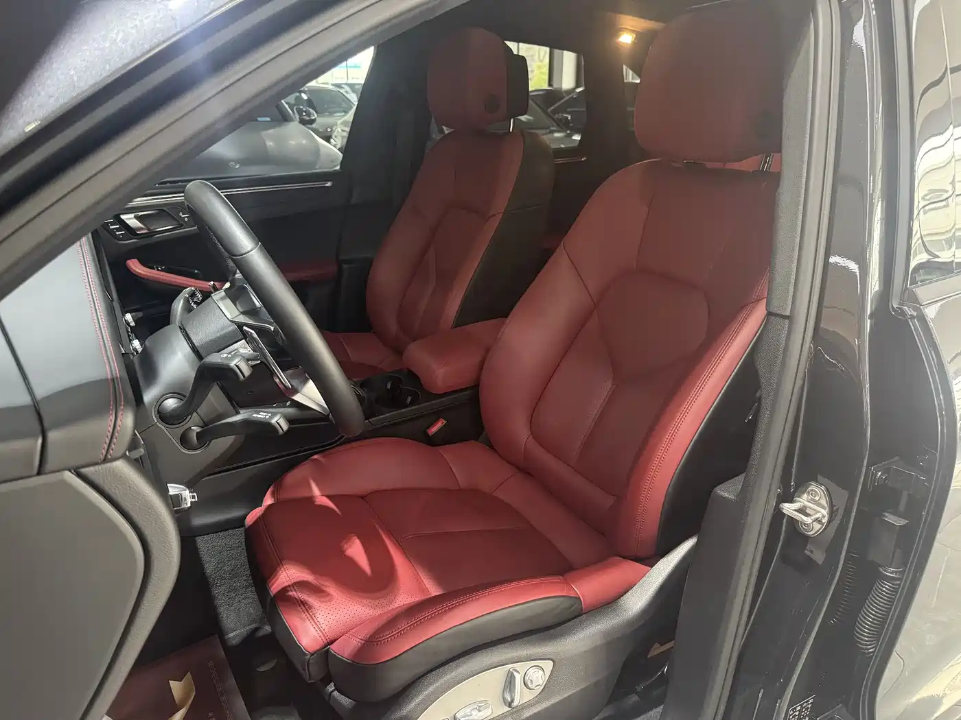 Porsche Macan 2018 Macan 2.0T фото 5