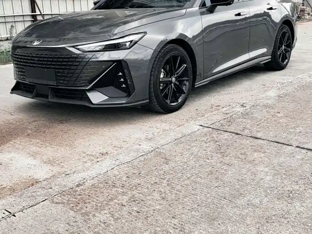 Changan UNI-V 2023