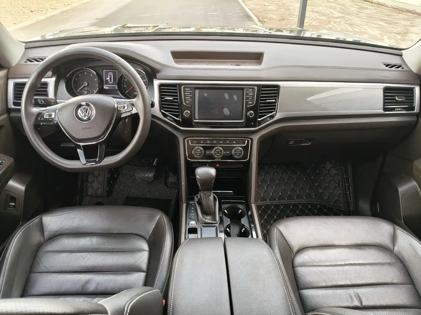 Volkswagen Teramont 2017 330TSI 2WD Luxury фото 12