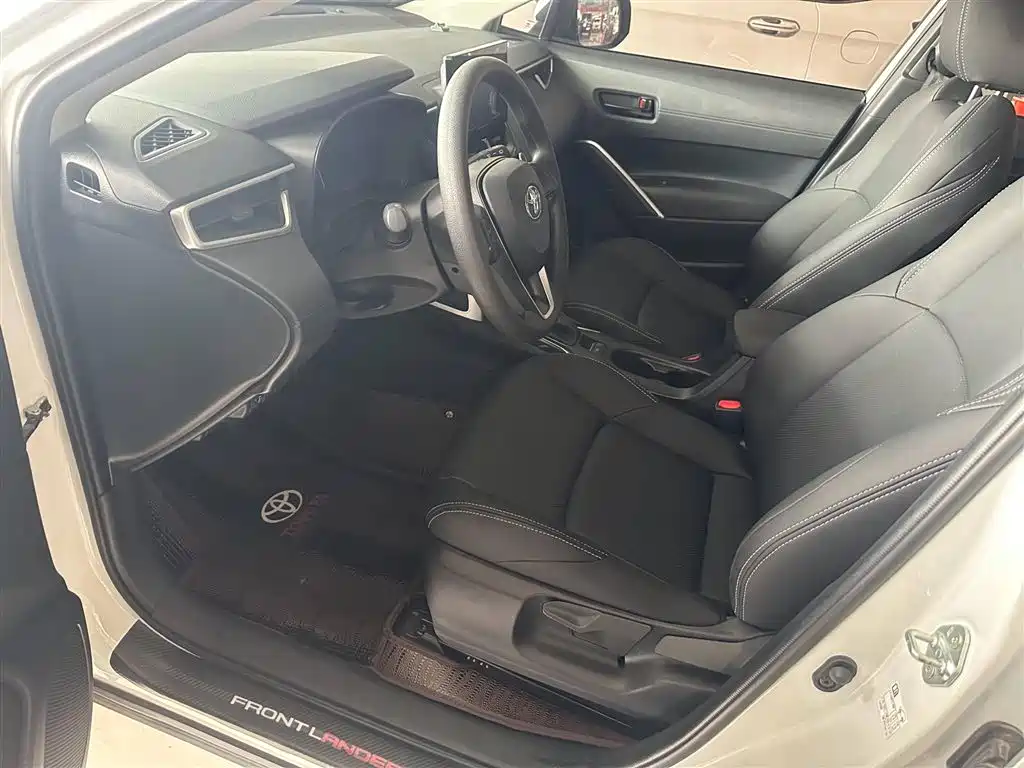 Toyota Frontlander 2024 2.0L CVT Elite Edition фото 7
