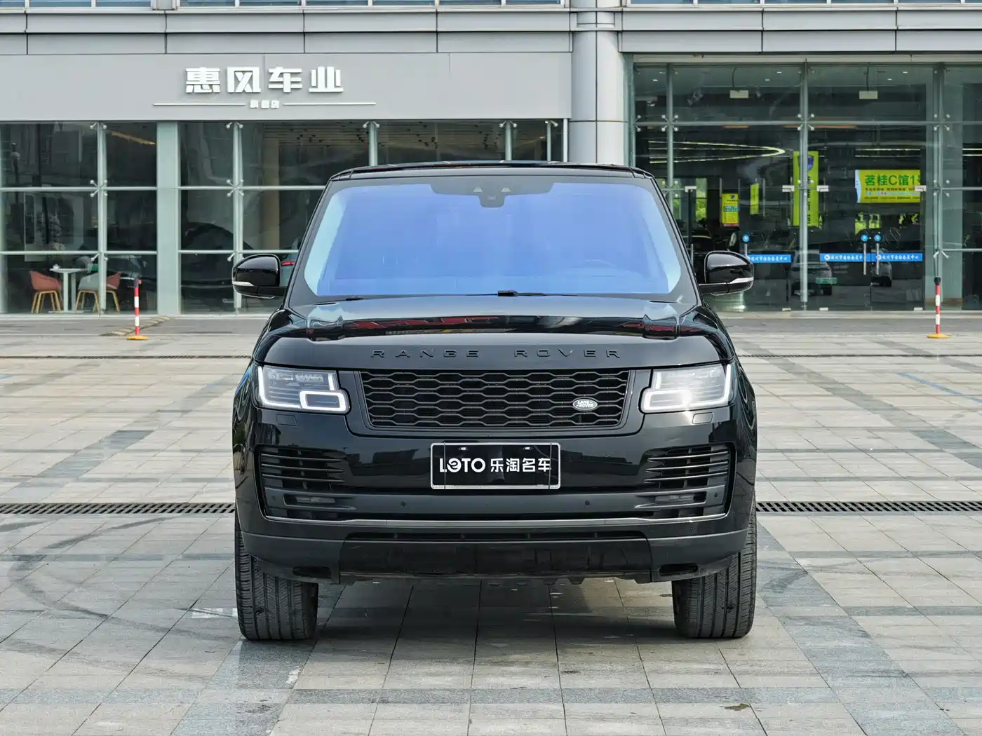 Land Rover Range Rover 2019 3.0 SC V6 Golden Age Edition фото 2